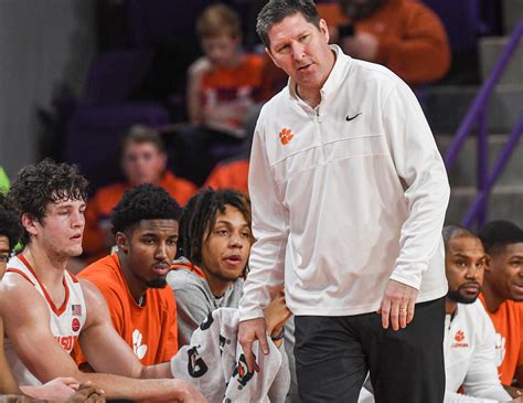 Clemson Basketball Holds On to Top 25 Spot in Coaches Poll