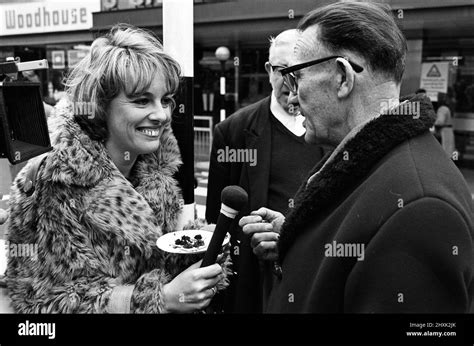 Esther Rantzen filming "That's Life!". 21st February 1976 Stock Photo - Alamy