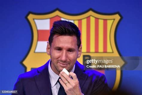 32 Lionel Messi Crying Stock Photos, High-Res Pictures, and Images - Getty Images