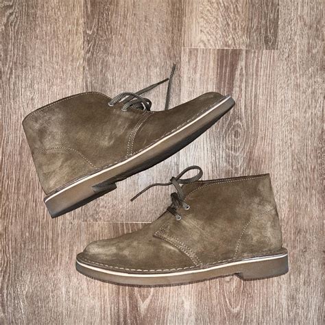 Clarks Brown Suede Desert Chukka Boots Size 9 but... - Depop