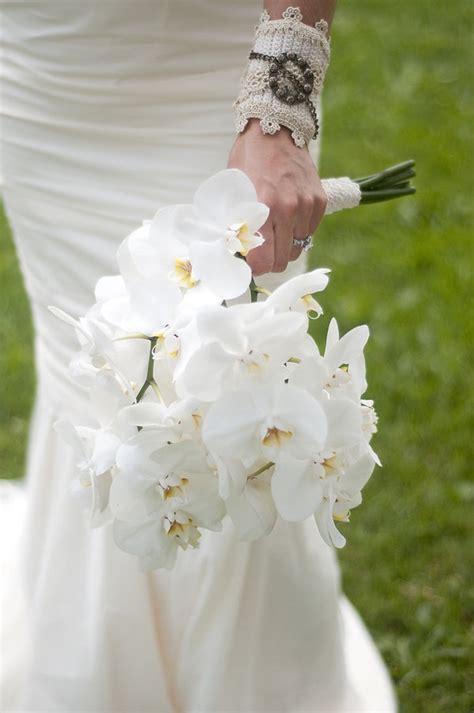 White Phalaenopsis Orchids Bouquet | Bouquet Wedding Flower