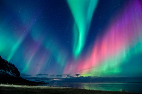 northern-lights-in-all-the-colors-of-the-rainbow-dance-across-the-sky ...