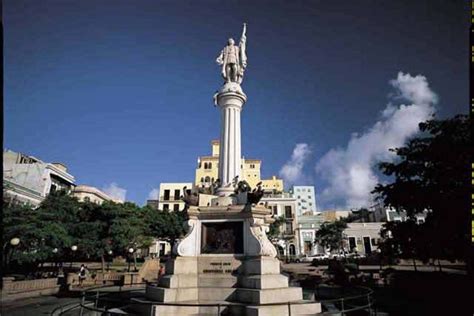 Plaza de Colón: San Juan Attractions Review - 10Best Experts and ...