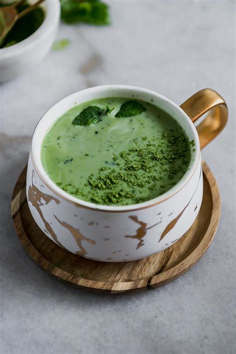 Peppermint Matcha Latte ⋆ Minty Fresh Matcha Latte (Healthy + Easy!)