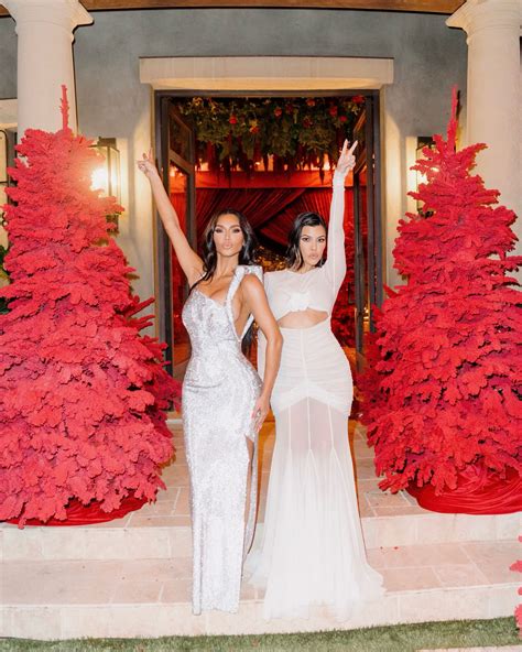 Inside the 2022 Kardashian Jenner Christmas Eve Party - Poosh