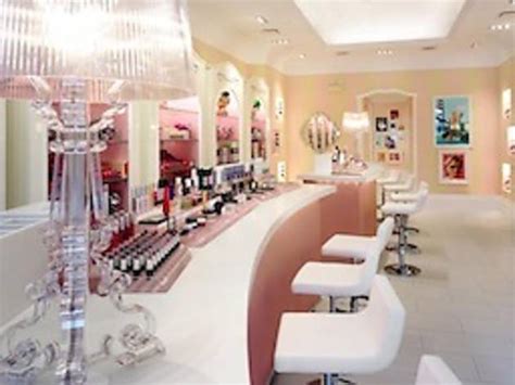 Benefit Brow Bar | Health and beauty in Seven Dials, London