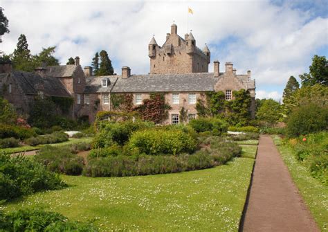 The 10 Best Cawdor Castle Tours, Tickets + Activities to Experience ...