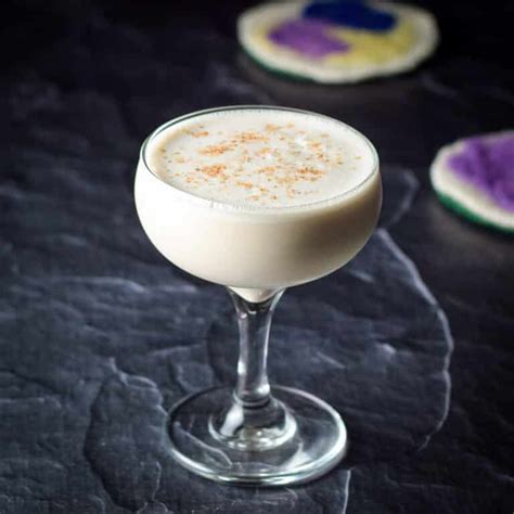 Brandy Alexander Cocktail | So Delicious you'll Boast \ Dishes Delish