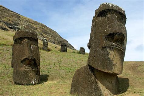 Easter Island's Monumental Stone Heads Also Have Detailed Bodies Hidden ...