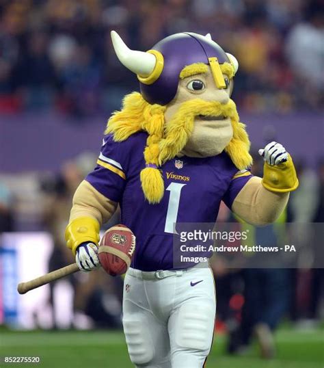 Minnesota Vikings Viktor Photos and Premium High Res Pictures - Getty Images