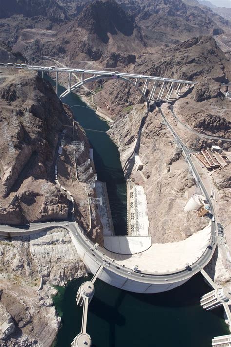 Thousands walk new Hoover Dam Bypass bridge | Las Vegas Review-Journal