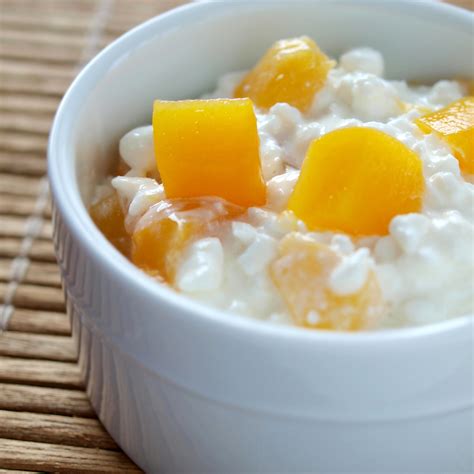 Cottage Cheese and Fruit | Weight-Loss Wonder: 10 Cottage Cheese Recipes For Your Waistline ...