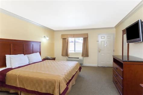 Travelodge by Wyndham Brea | Brea, CA Hotels