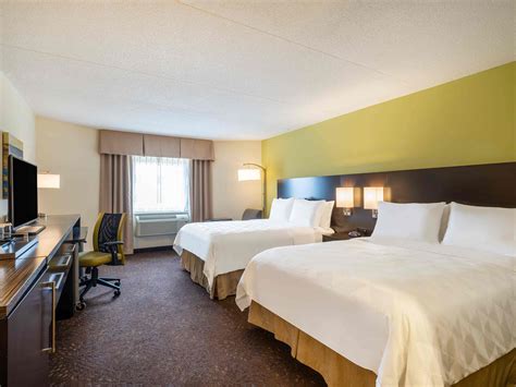 Hotels in Greensboro, NC near Greensboro Airport | Holiday Inn Greensboro Coliseum