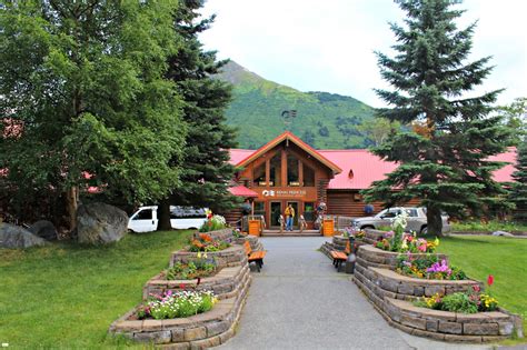 Kenai Princess Wilderness Lodge // Cooper Landing, Alaska | Caravan Sonnet