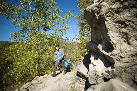 The Best Hiking Trails in Niagara Falls (at Every Skill Level)