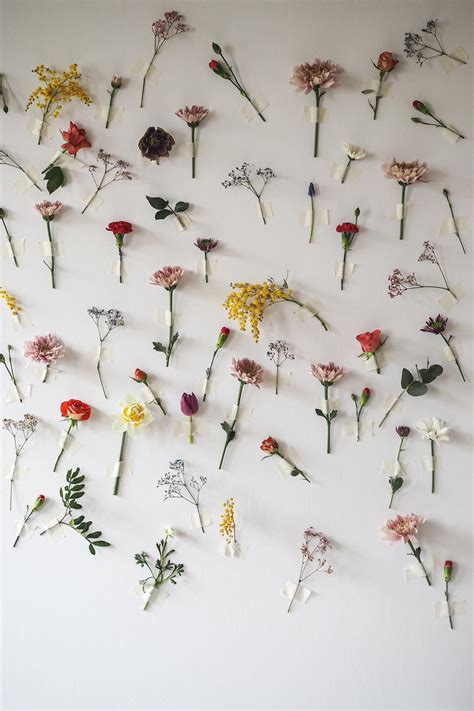 How to create a homemade flower wall