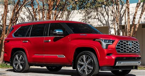 Redesigned 2023 Toyota Sequoia aims at heart of 3-row SUV market | Automotive News Toyota News