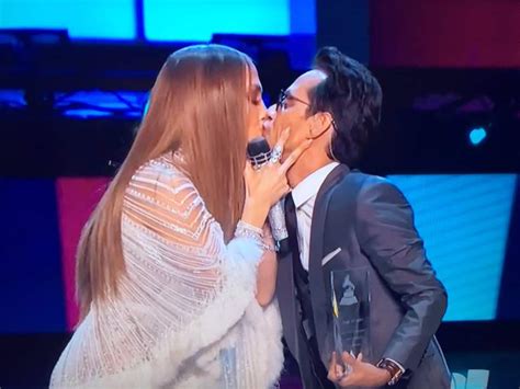 Marc Anthony y Jennifer López se besan en los Latin Grammy 2016: Los ...