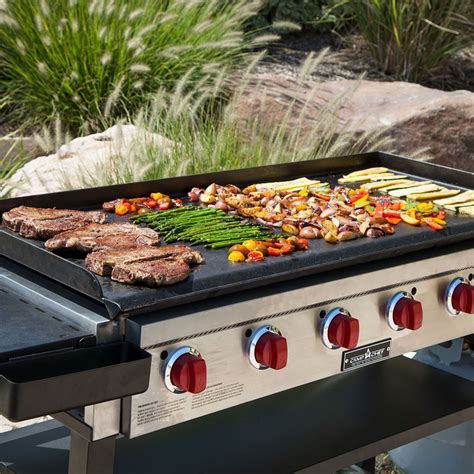 Camp Chef 46-Inch 6-Burner Freestanding Propane Gas Commercial Style Flat Top Griddle - FTG900 ...