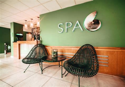 De Vere Cotswold Water Park makes a splash with £100k spa refresh