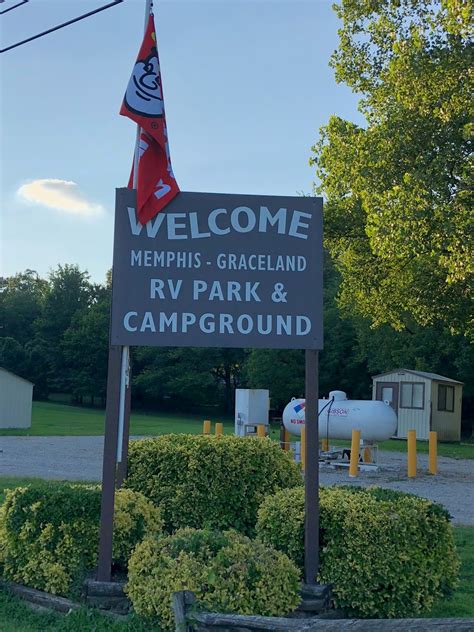 Cozy Rosie: Graceland RV Park and Campground - Memphis, Tennessee (July 2018)