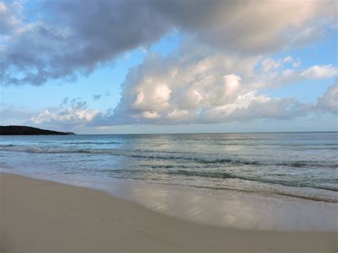 Is Flamenco beach in Culebra worth the hype ? - Traveling with Aga