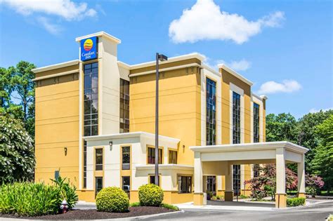 Comfort Inn Newport News/Williamsburg East - 22 Photos - Hotels - 16890 ...