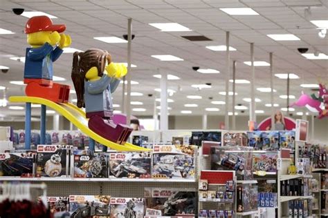 Parent of Toys R Us teams up with Target to power online biz | MPR News