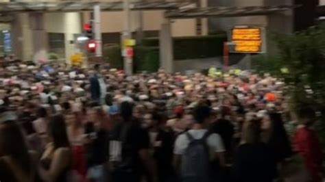 Sydney New Year’s Eve celebrations: Millions stuck trying to leave the ...