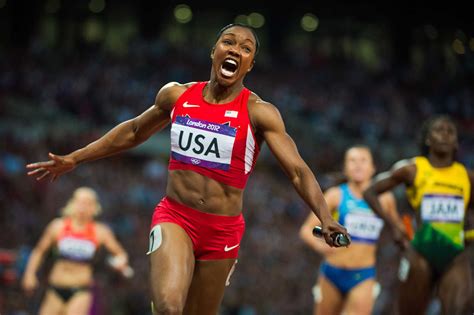 Americans set world record in women's 400-meter relay