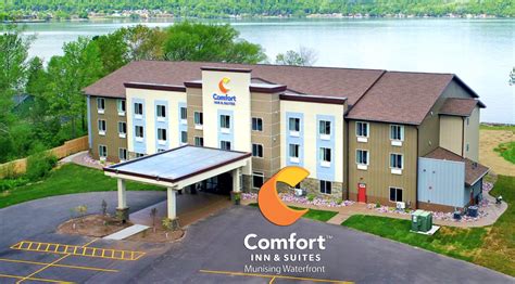 Comfort Inn & Suites Munising Waterfront