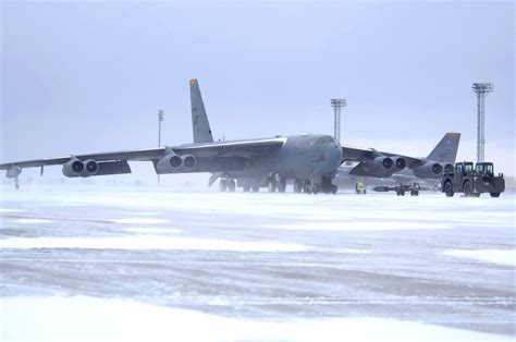 B-52 undergoes synthetic-fuel cold weather testing > U.S. Air Force > Article Display