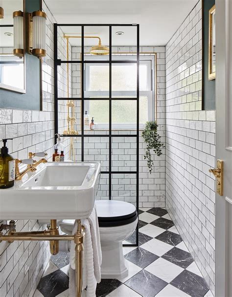 11 Checkered Floor Bathroom Ideas