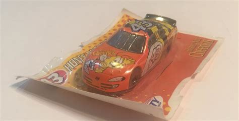 2001 Dodge Intrepid R/T | Model Racing Cars | hobbyDB