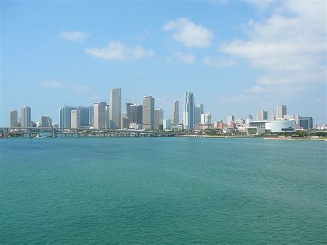 File:Miami skyline 20080517.jpg - Wikimedia Commons