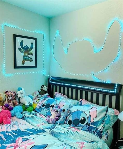 Pin by Gabriela Argüello on M&K | Disney room decor, Cute bedroom ideas, Girl bedroom designs ...