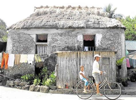Rebuilding the Ivatan people’s heritage homes | Cebu Daily News