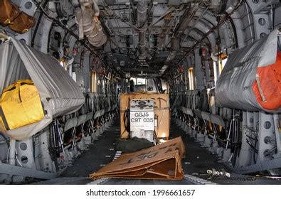 Sikorsky Ch53e Super Stallion Helicopter Interior 스톡 사진(지금 편집) 1996661657