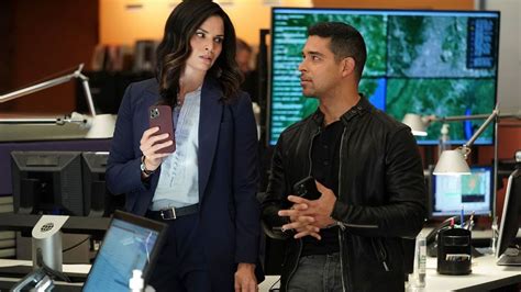 NCIS stars spill details on major upcoming crossover episode with NCIS: Hawai'i - and fans will ...