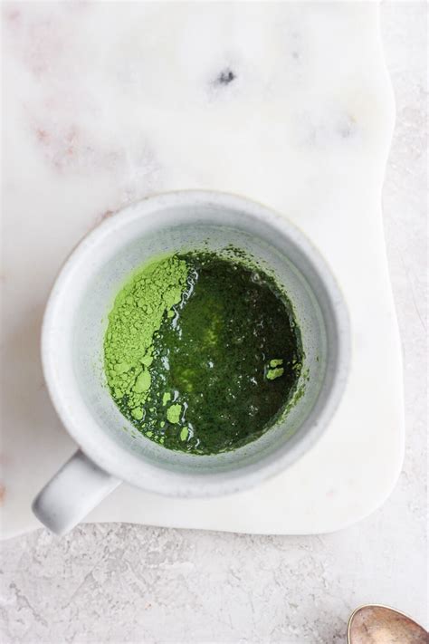 Matcha Latte Recipe (Matcha Green Tea Latte) - Fit Foodie Finds