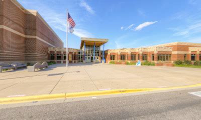 Highview Middle School | 360° Virtual Campus Tour