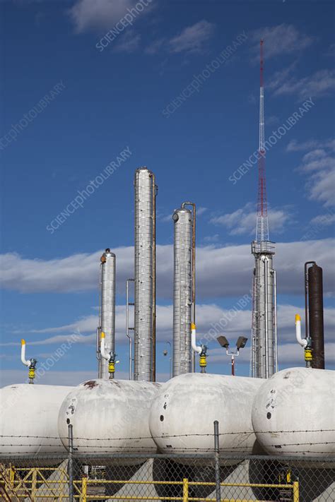 Natural gas processing plant - Stock Image - C023/9338 - Science Photo ...