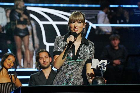 Taylor Swift Tickets Near NYC Reach Past $76K on StubHub - Newsweek