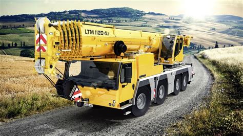 Liebherr to release new 4-axle mobile crane at CONEXPO-CON/AGG