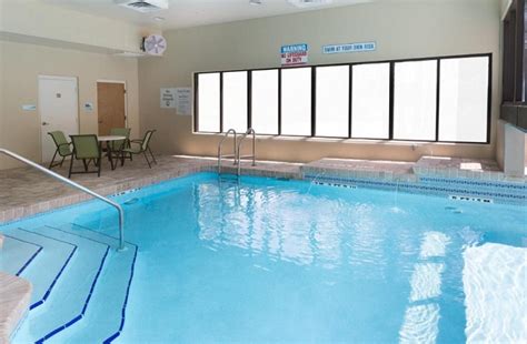 7 Hotels with Indoor Pools in Jacksonville, FL