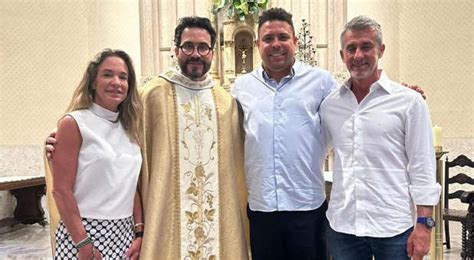 Brazil Soccer Legend Ronaldo Celebrating Baptism as 'a child of God' - Charisma News