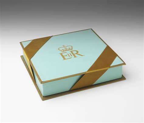 The ultimate luxury chocolate box - from Boxperfect | Luxury chocolate ...