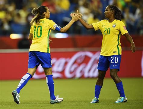 Brazil Women's Team Reveals Nike Brazil 2015 Home Kit - Footy Headlines