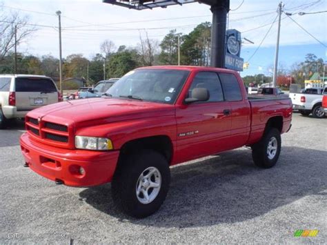 2001 Flame Red Dodge Ram 1500 Sport Club Cab 4x4 #23186576 | GTCarLot ...